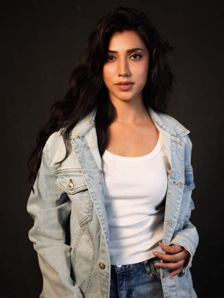 All About Jasmine Kaur | Net Worth, Relationship, Career