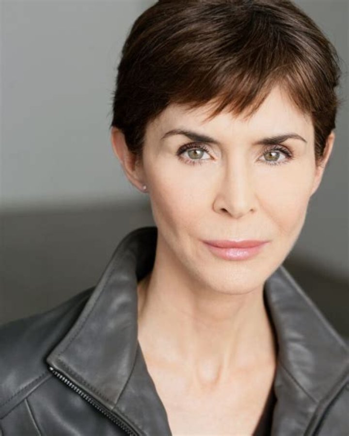 All About Kim Weeks | Age, Net Worth, Relationship, Career