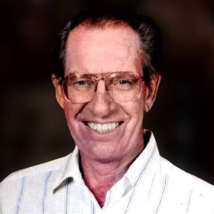 All About Les Feldick I Age, Net Worth, Relationship, Career