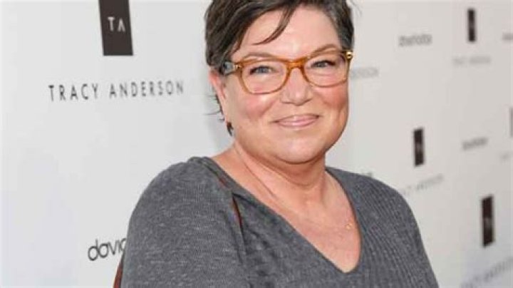 All About Mindy Cohn I Age, Net Worth, Relationship, Career