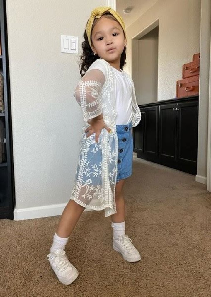 Ameera Reign Eloise Hackett Height, Weight, Net Worth, Age, Birthday, Wikipedia, Who, Instagram, Biography