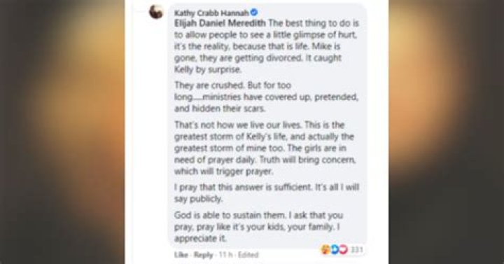 Did Mike And Kelly Bowling Get Divorced? What Happened Her Family?
