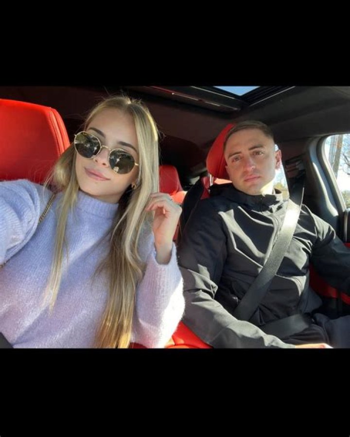 Eddy Pineiro (Bears) Salary, Girlfriend, Age, Height, Family, Net Worth