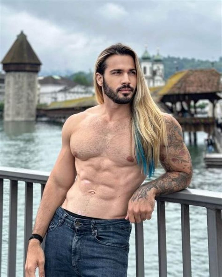 Gabriel Mansur Height, Weight, Net Worth, Age, Birthday, Wikipedia, Who, Nationality, Biography