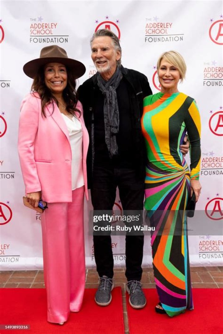 How Old Is Kenny Loggins Girlfriend Lisa Hawkins? Age And Family Details To Know