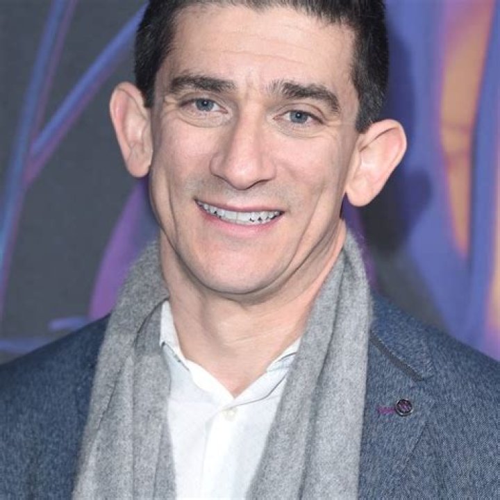 Is Andrew Siciliano Married to Wife? Or Dating a Girlfriend?