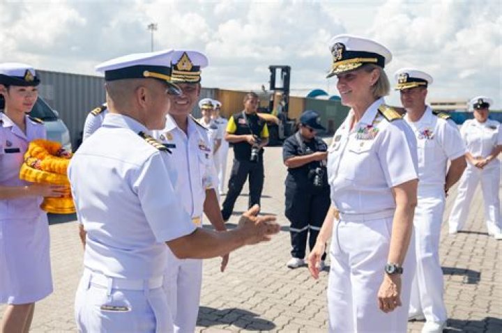 Is Captain Amy Bauernschmidt Married? Everything On Her Husband And Family