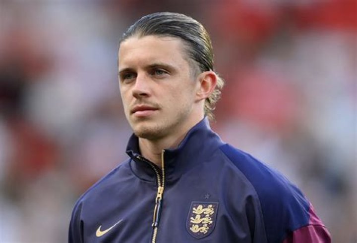 Is Chelsea Midfielder Conor Gallagher Hair Real? Long Hairstyle – How Did He Grow His Hair