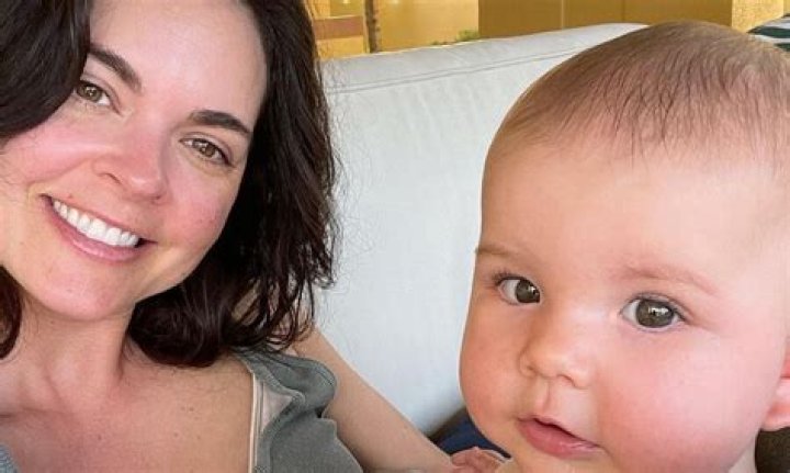Is Katie Lee Biegel Pregnant Again In 2022? Chef’s New Baby Bump After Daughter Iris Marion