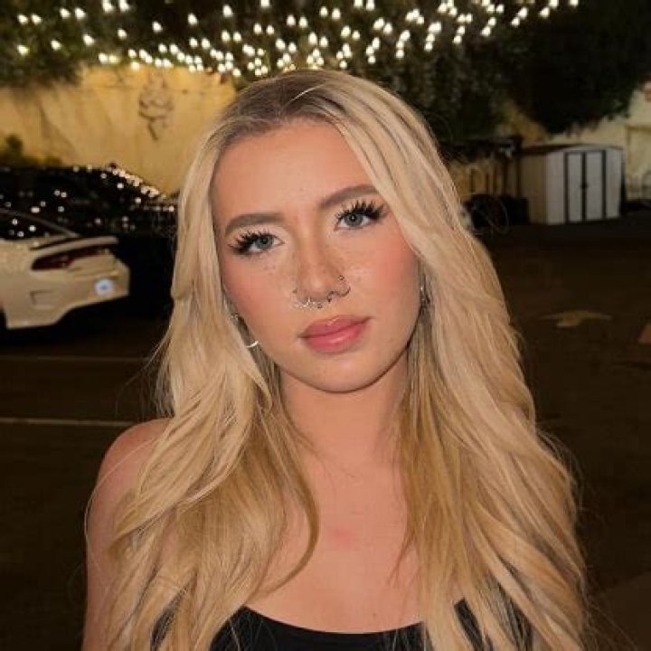 Kayla Malecc Height, Weight, Net Worth, Age, Birthday, Wikipedia, Who, Nationality, Biography
