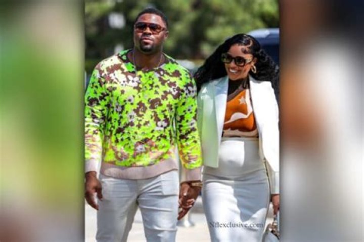 Khalil Mack is not Married to Wife. Dating a Girlfriend: Brianna Perry