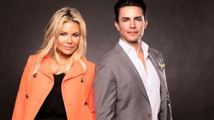 Lisa Helou Net Worth &amp; Earnings, How Rich is Selling OC Gio Helou’s Mother?