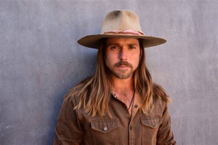 Lukas Nelson: Age, Wiki, Biography, Birthday, Father, Married, Wife, Siblings, &amp; Net Worth