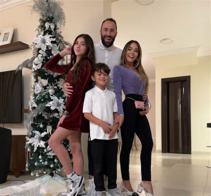 Olga Ospina- Biography, Height, Net Worth, Husband, Marriage
