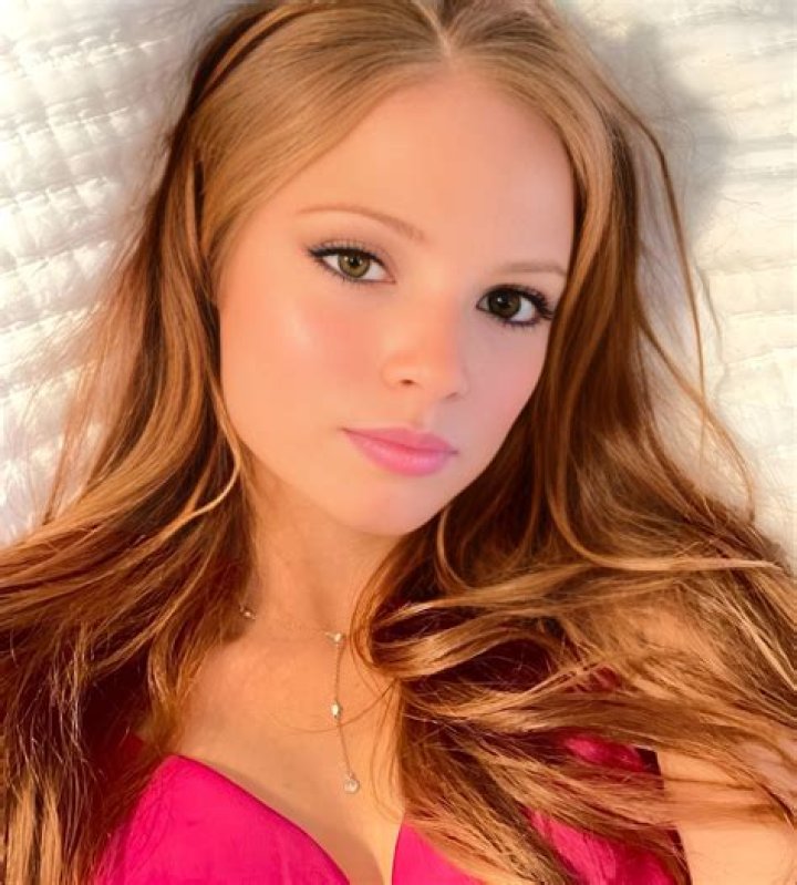 Sophia La Corte Height, Weight, Net Worth, Age, Birthday, Wikipedia, Who, Nationality, Biography