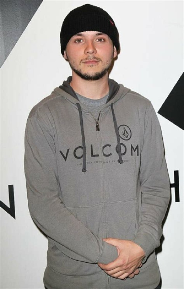 Tim Pool Height, Weight, Net Worth, Age, Birthday, Wikipedia, Who, Nationality, Biography