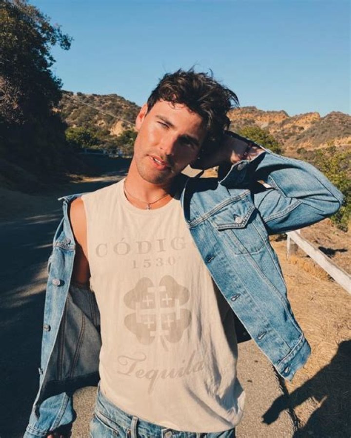 Troy Osterberg Height, Weight, Net Worth, Age, Wiki, Who, Instagram, Biography