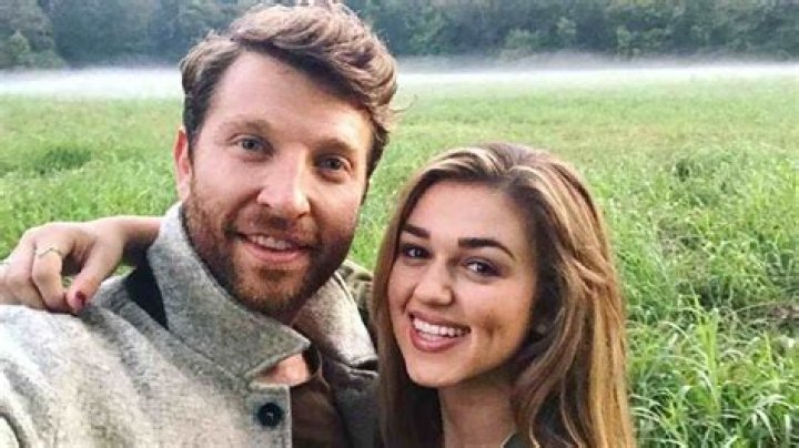 Who are Brett Eldredges Parents? Brett Eldredge Biography, Parents Name, Nationality and More