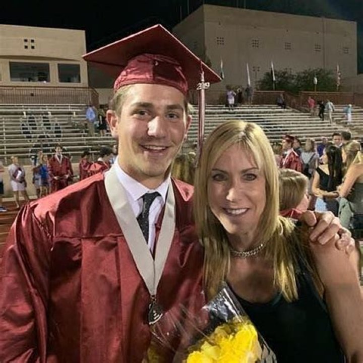 Who Are Kedon Slovis Parents? Here’s All About The NCAAF Quarterback From USC