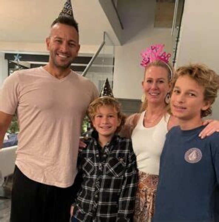 Who Is Santiago Arana’s Wife Kyle Arana? Quick Facts To Know About Her