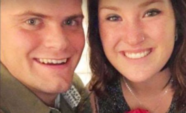 Who Is Singer Allie Colleen Husband Jonathan Roberts? Married Life And Family